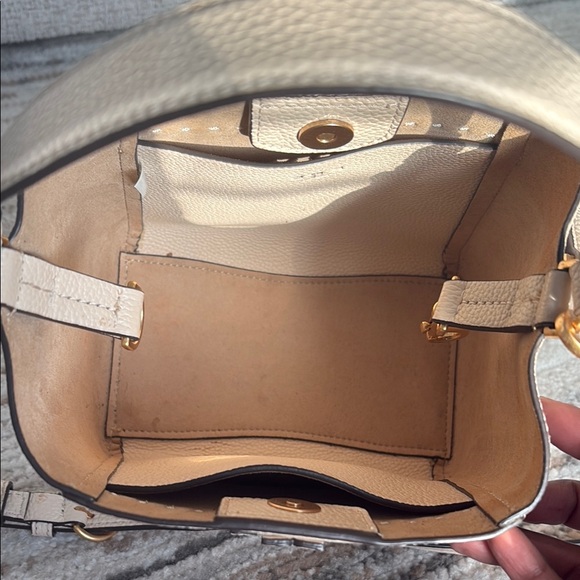 Tory Burch Small McGraw Bag - Picture 11 of 12